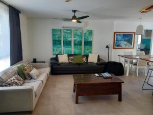 Dream Pool - Rainbow Beach