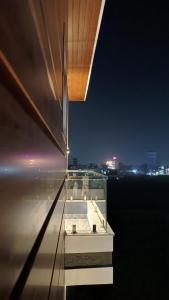 Stylish 2 BHK Near ISBT & Rajpur Road
