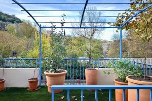 Comme Chez Mémé house with terrace in the center