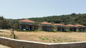 Thea Houses