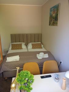 House Apartment z ogródkiem