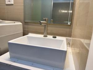 Sunny side Cityscape C2 RM 1716 Shore Residences by Prime Stay MOA