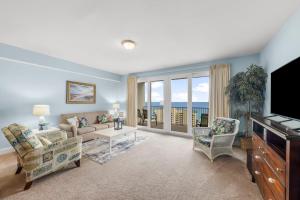 Laketown Wharf #1516