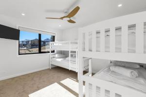 14 Abbott Street - Entire