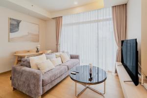 Panoramic 2BR Ekkamai with infinity pool