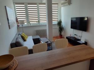 New Belgrade Cozy Base