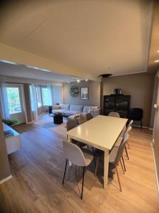 Aurora Escape Arctic Stay for 8