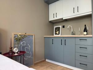 Dragoumi Suites Lydia