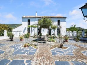 Holiday Home in Aracena with Private Pool - Ubytování bez kategorie ve městě Aracena