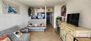 Apartment with sea view