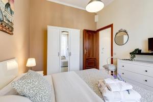 Karolinas Home, 2-BDR at Vatican