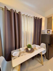 Twin Unit at Shore 2 Residences