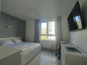 3-Bedroom Apartment with 2 Free Parking Spots - TAURON ARENA