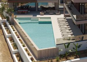 Ayeria Villa, Design Retreat by the Beach & Shops, By ThinkVilla