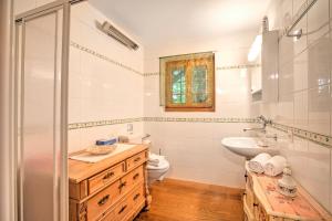 Honeymoon Love Retreat 1 - Happy Rentals