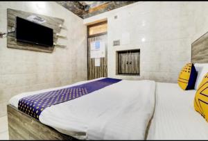 Ghanshyam Lodge Unit 1