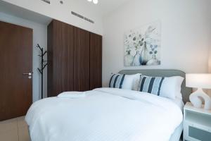 Reva 1BR - Downtown Living with Burj Khalifa View