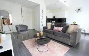 ARIANE 1 - face RER Val dEurope, 5mn de Disneyland