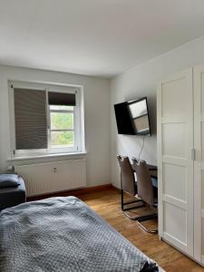 Premium Quartier - Modernes Apartment, 2 Schlafzimmer, WLAN, Parken, Küche