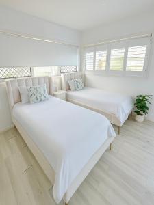 Self contained guest house Gold Coast - sleeps max 4