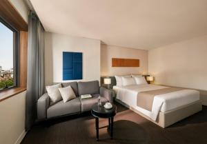 Signature by M Village Thợ Nhuộm