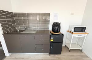 Self contained guest house Gold Coast - sleeps max 4