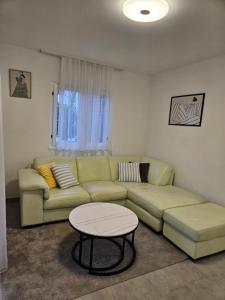 Apartment Dora I