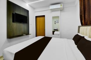 Townhouse Oak Bangalore Garudacharpalya Metro Station