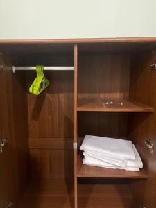 Chic Central Near Airport Family House