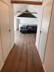 8 værelses lejlighed - 3