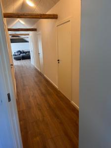 8 værelses lejlighed - 3