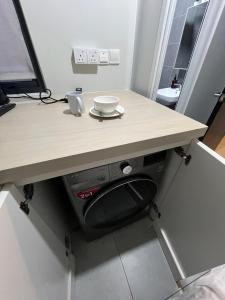 Neu Suite small studio with own private bathroom free wifi Deposit RM200