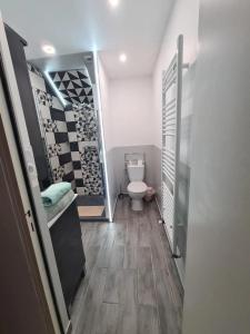 Maison accueillante à Clermont-Créans, 70m² avec jardin