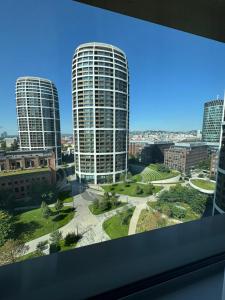 Skau Sky Park Ivory by Zaha Hadid 11 Floor 4 Tower Free Parking