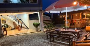 Mongkis Pension House