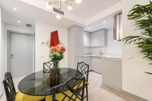 Executive Stylish - 2BD 2BTH - Salamanca