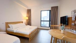 15 Mossaz Muji 2 Queen Bed By Light House