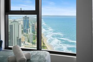 43 Level Ocean View Apartment