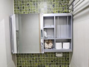 DP 9-minute walk from Daerim Station,there are many restaurants