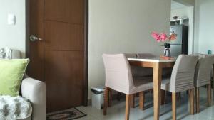 3 BRooms 3 Baths Cozy Condo, One Manchester Place