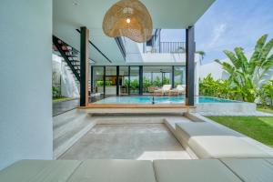 Luxury Industrial-Style 2BR Villa Kirma Near the Beach