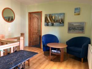 Guesthouse & sauna by HMTL