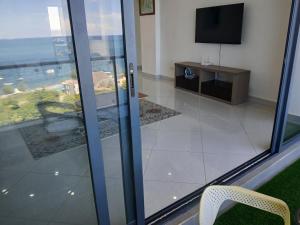 3 bedroom beachfront Nyali best