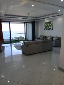 3 bedroom beachfront Nyali best
