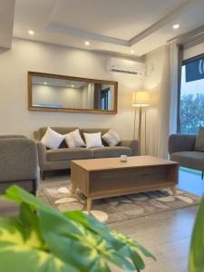 3-Bedroom Sea View Penthouse 4mins Walk to Beach - RC16