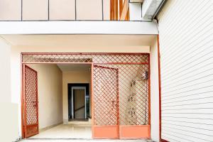 Super Hotel O MAZENTA PALACE