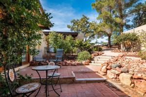 Peaceful Desert Casita in West Sedona