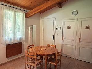 Maison dans parc arboré