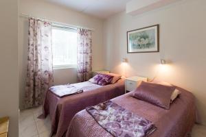 Moonlight 314 Visit Levi