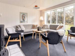 8 person holiday home in Blåvand